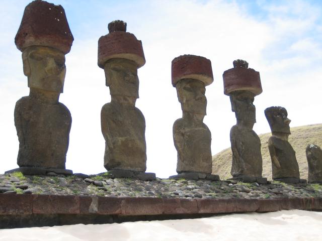 moai beach